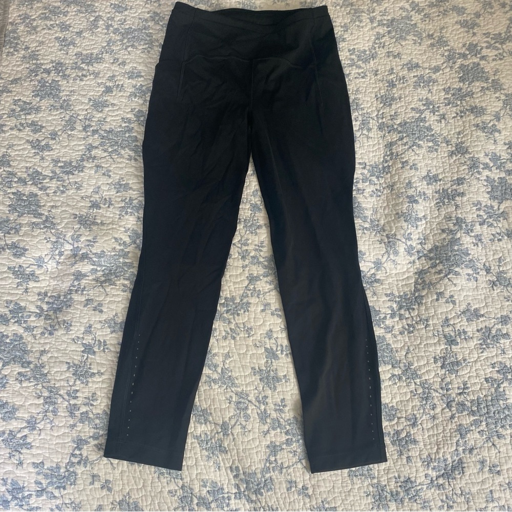 Lululemon Swift Speed High-Rise Black Tight 25” Size 8